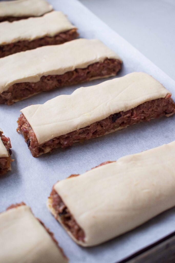 bobotie pies #bobotie pies #thebigtastybite #lilalerie #southafrica #recipeblog