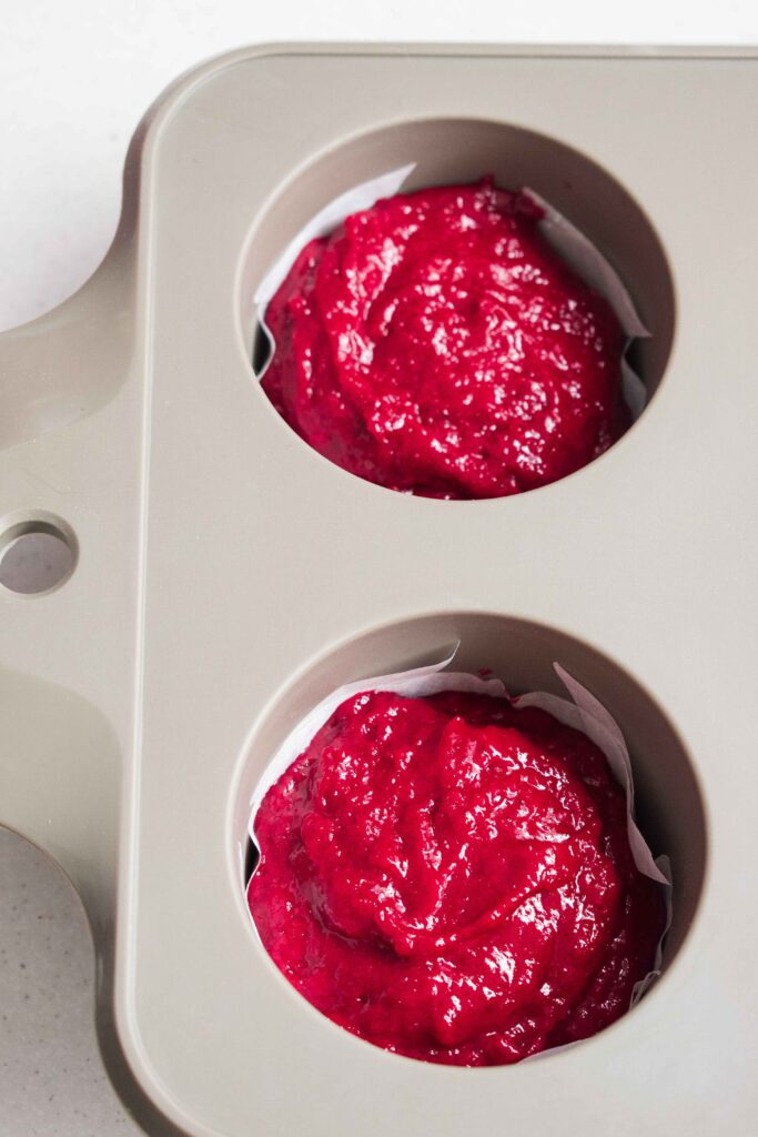 red velvety cupcakes #thebigtastybite #cupcakes #velvetcupcakes #cakes #southafricanfoodie #thebigtastybite #chatgpt #lilalerie