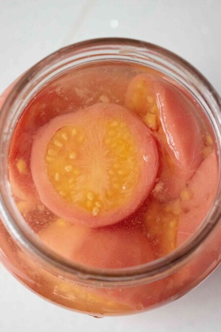 cooked and canned guavas